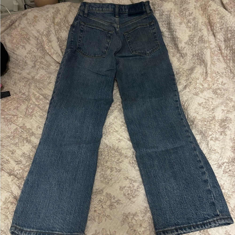 Abercrombie & Fitch 90s Ultra High Rise Curve Love Light Wash Jeans - Picture 3 of 4